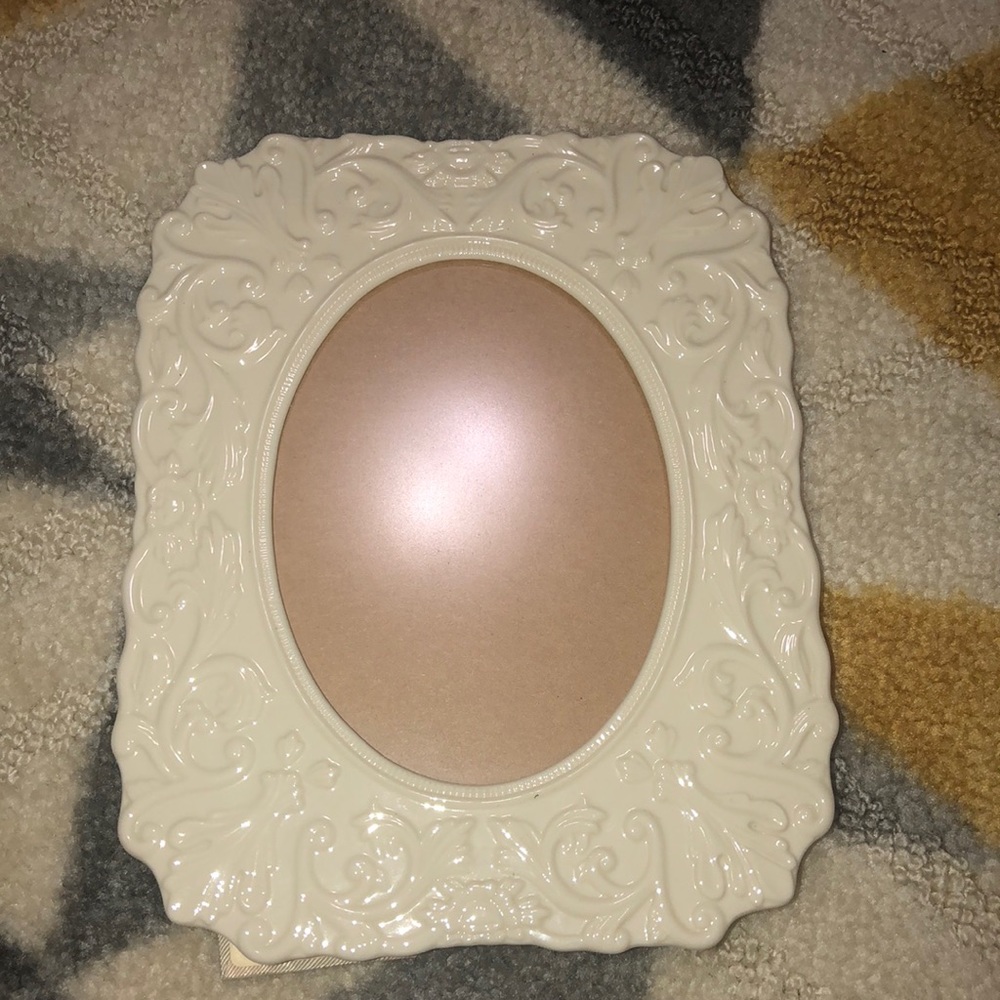 Antique/vintage beautiful picture frame